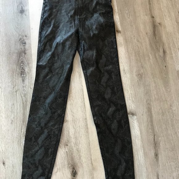 ZARA Snakeskin Black Pants, legging collection - Picture 1 of 3